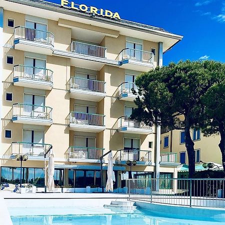 Hotel Florida Лидо ди Йезоло Екстериор снимка