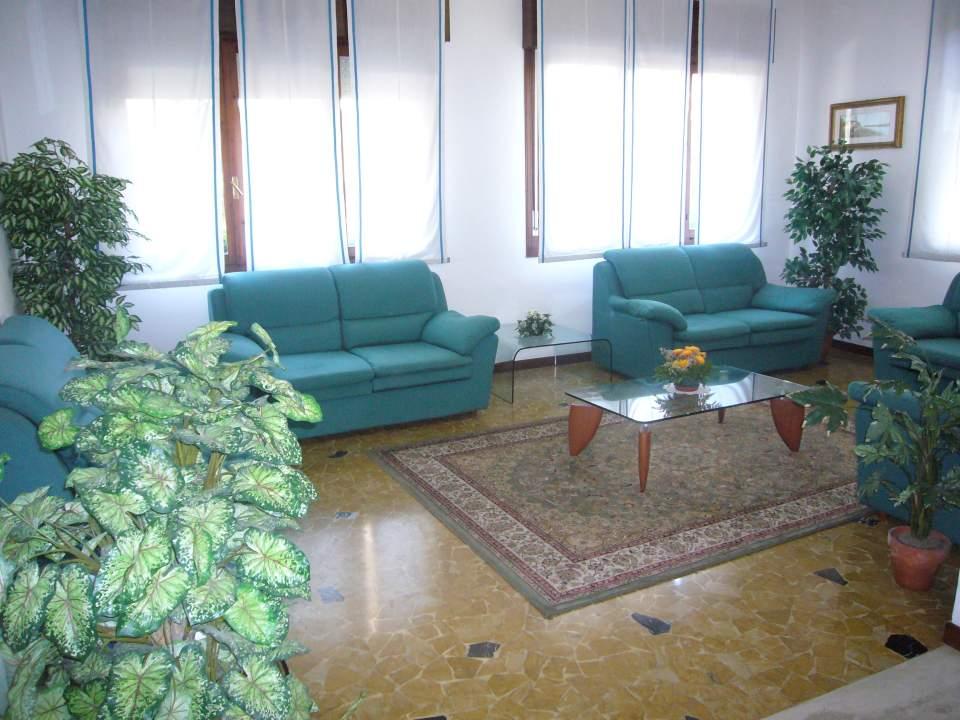 Hotel Florida Лидо ди Йезоло Екстериор снимка