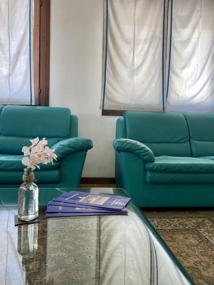 Hotel Florida Лидо ди Йезоло Екстериор снимка