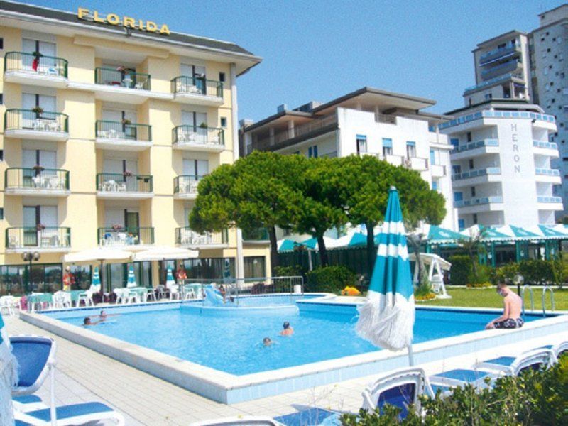 Hotel Florida Лидо ди Йезоло Екстериор снимка